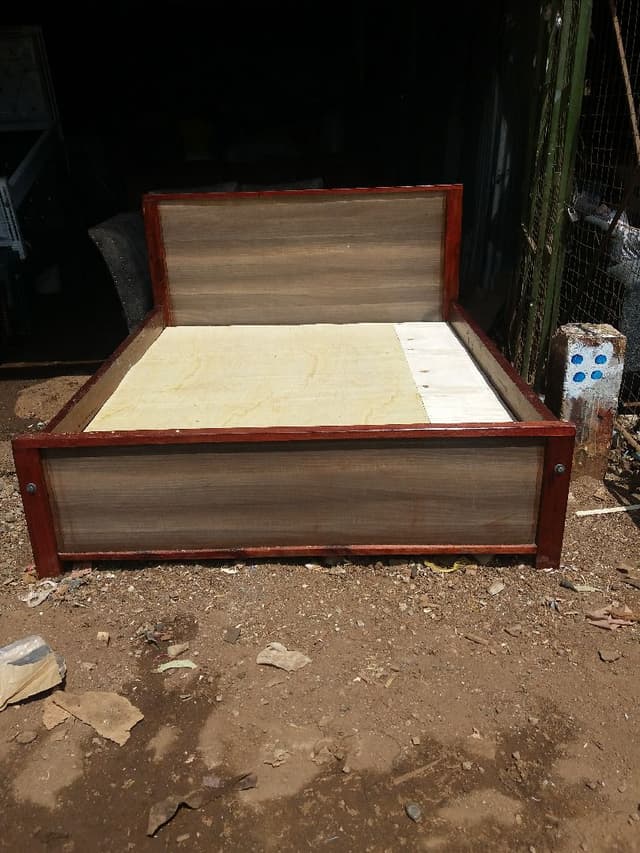 5/6 bed